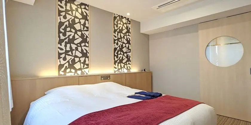 Tek Büyük Yataklı Oda, Sigara İçilmez