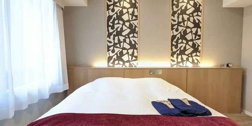 Tek Büyük Yataklı Oda, Sigara İçilmez