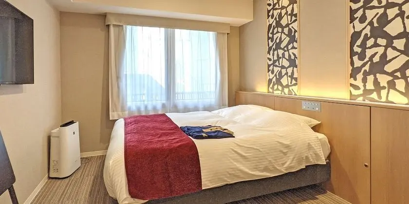 Tek Büyük Yataklı Oda, Sigara İçilmez