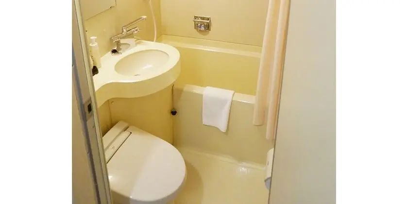 Dört Kişilik Oda, Özel Banyo