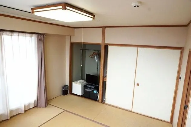 Traditional Oda, Sigara İçilebilir (Japanese-style)