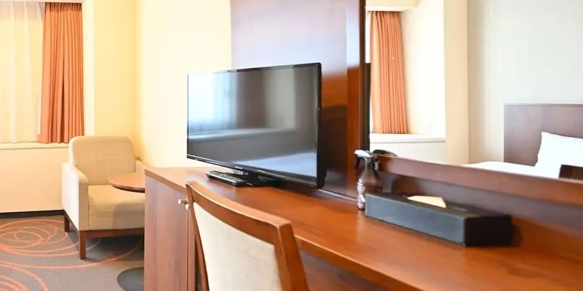 İki Ayrı Yataklı Oda, Sigara İçilmez