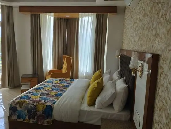 Superior Tek Büyük Yataklı Oda