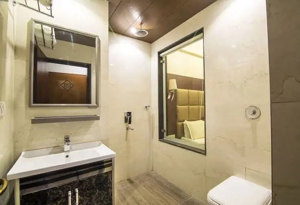 Luxury Tek Büyük Yataklı Oda, 1 Çift Kişilik Yatak