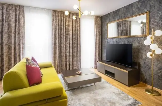 Superior one Bedroom Apartment