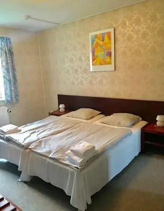Tek Büyük Yataklı Oda, Ortak Banyo