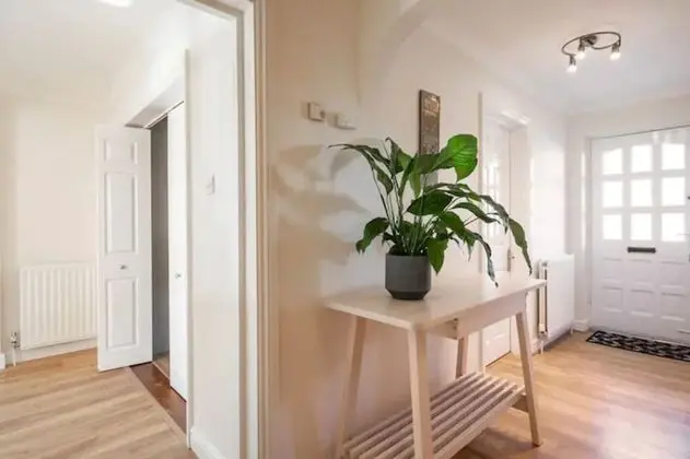 Ev, Özel Banyo, Kanal Manzaralı