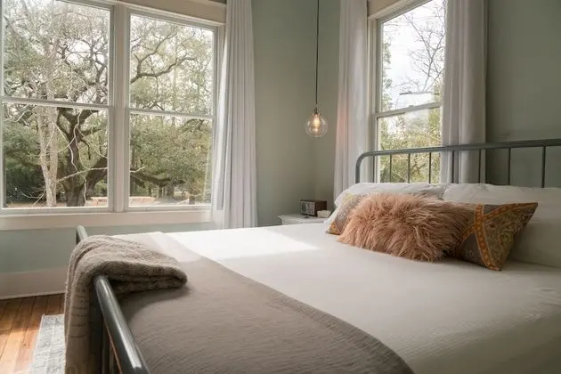 Luxury Süit, 1 En Büyük (King) Boy Yatak, Balkon, Bahçe Manzaralı (Twin Oaks)