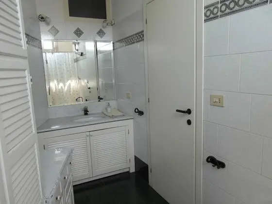 Tek Büyük Yataklı Oda, Banyolu/Duşlu