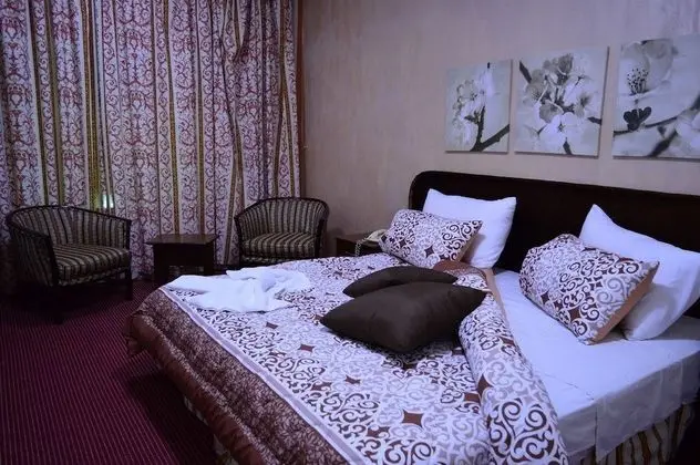 Tek Büyük veya İki Ayrı Yataklı Oda