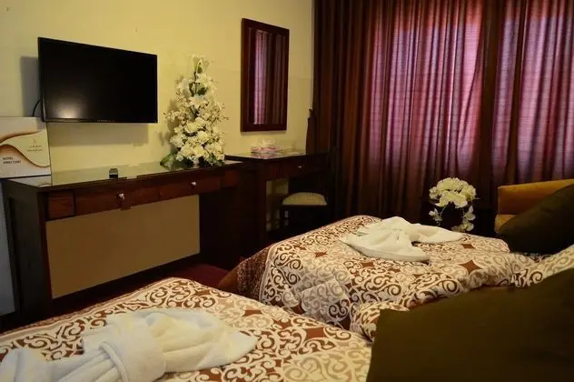 Tek Büyük veya İki Ayrı Yataklı Oda