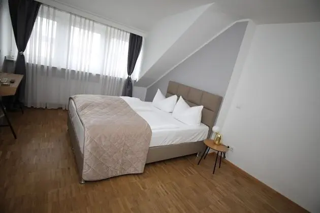 Basic Oda, 1 Çift Kişilik Yatak