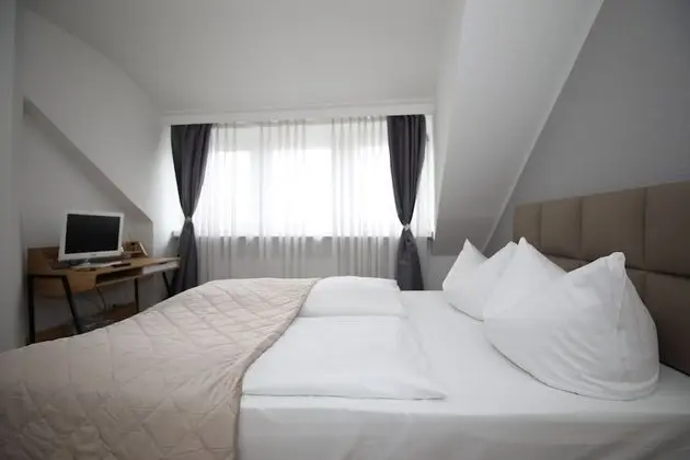 Basic Oda, 1 Çift Kişilik Yatak