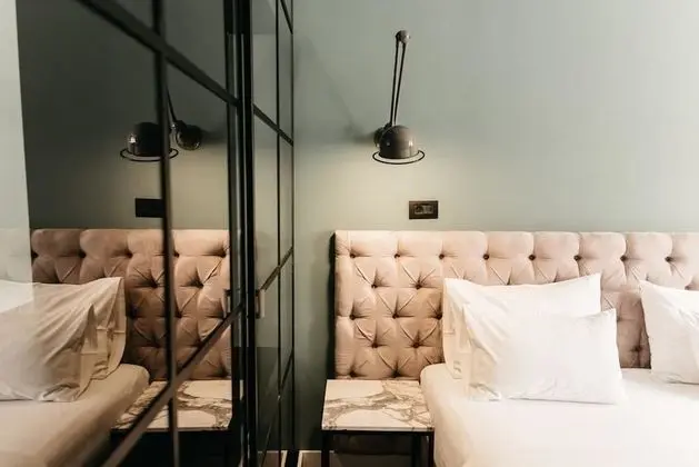 Deluxe Tek Büyük veya İki Ayrı Yataklı Oda (1)