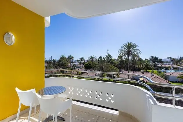 Double Standard View