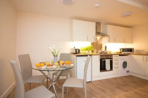 Apart Daire, Birden Çok Yatak (Apartment 2)