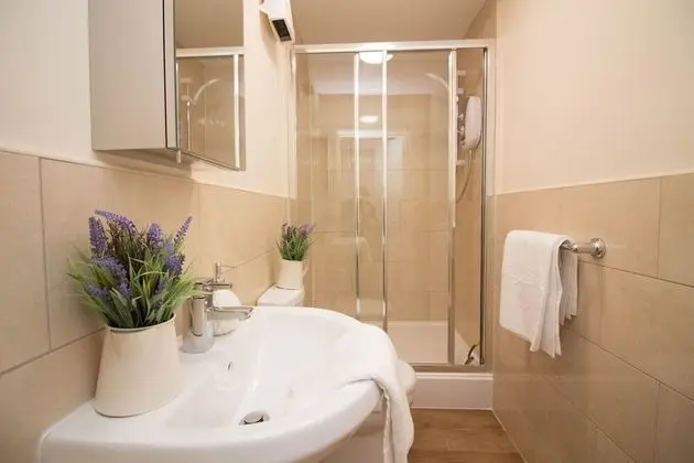 Apart Daire, Birden Çok Yatak (Apartment 2)