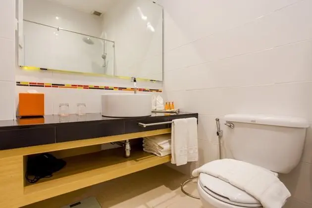 1 Çift Kişilik Veya 2 Tek Kişilik Yatak Deluxe Pool View