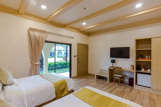 1 Çift Kişilik Veya 2 Tek Kişilik Yatak Deluxe Pool View