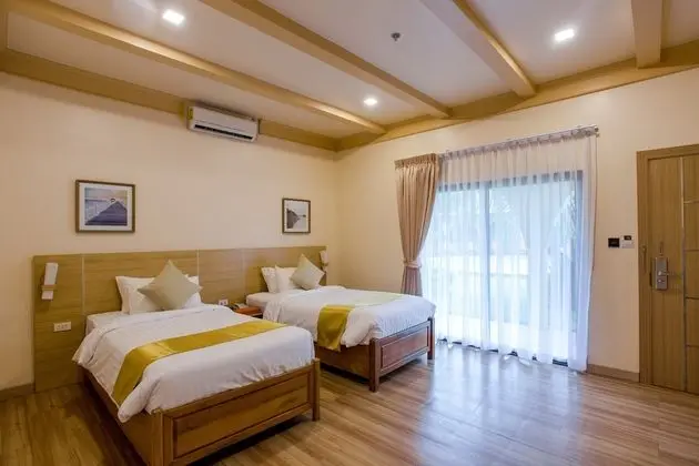1 Çift Kişilik Veya 2 Tek Kişilik Yatak Deluxe Pool View