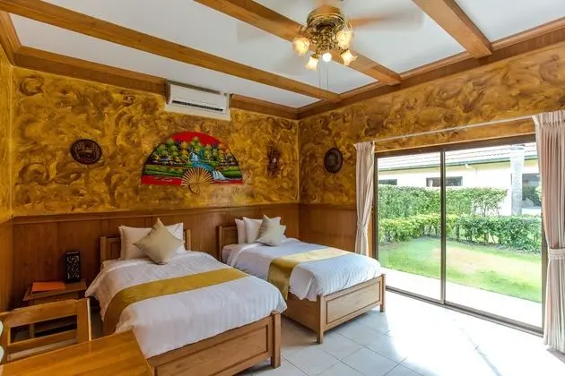 1 Çift Kişilik Veya 2 Tek Kişilik Yatak Garden View