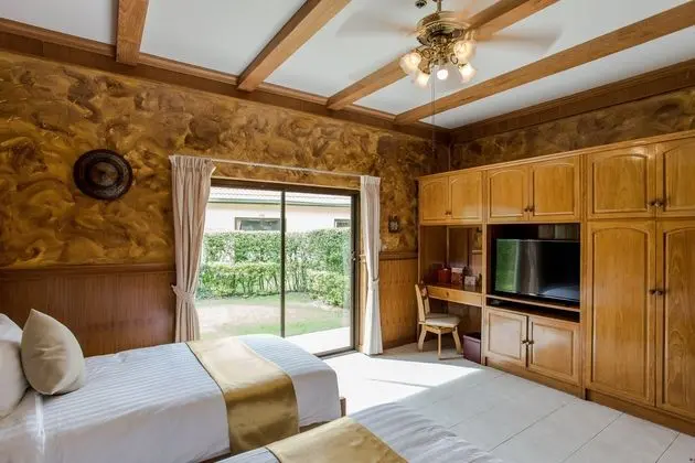 1 Çift Kişilik Veya 2 Tek Kişilik Yatak Garden View