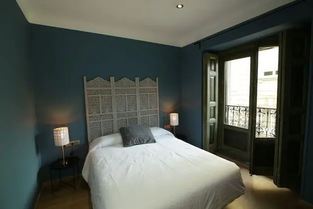 Tek Büyük Yataklı Oda, Ortak Banyo