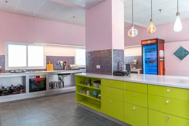 1 Bed in 6 BED Female Dorm