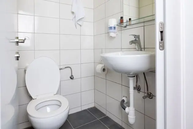 Ortak Ranzalı Oda, Sadece erkekler için