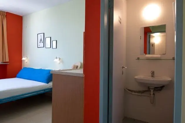 Economy Tek Büyük veya İki Ayrı Yataklı Oda, Özel Banyo
