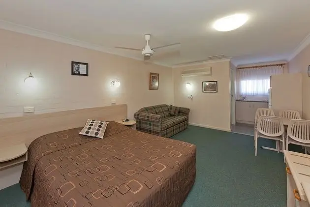 Family Süit, 2 Yatak Odası, Sigara İçilmez, Küçük Mutfak (5 PERSON FAMILY ROOM)