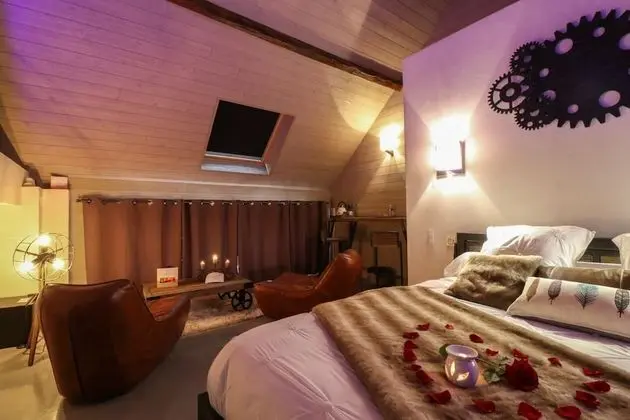 Romantic Süit, Sıcak Su Havuzu (La Vintage)