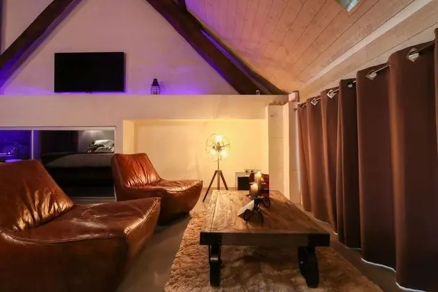 Romantic Süit, Sıcak Su Havuzu (La Vintage)