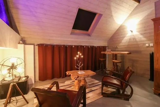 Romantic Süit, Sıcak Su Havuzu (L'Authentique)