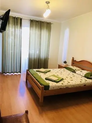 Standard Tek Büyük Yataklı Oda, Bahçe Manzaralı