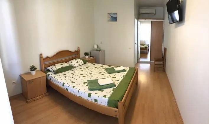 Standard Tek Büyük Yataklı Oda, Bahçe Manzaralı
