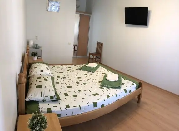 Standard Tek Büyük Yataklı Oda, Bahçe Manzaralı