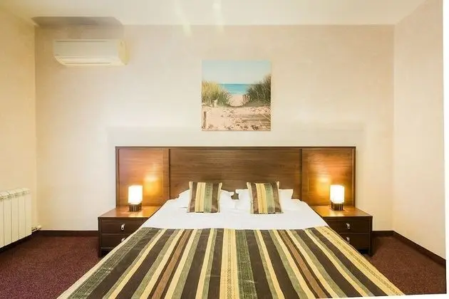 Comfort Tek Büyük veya İki Ayrı Yataklı Oda