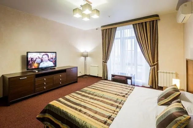 Comfort Tek Büyük veya İki Ayrı Yataklı Oda