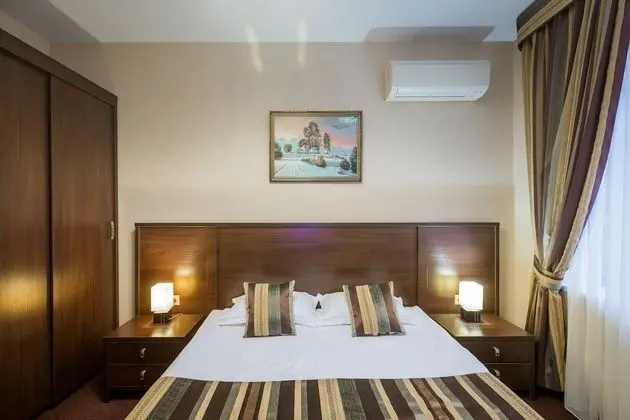 Standard Tek Büyük Yataklı Oda