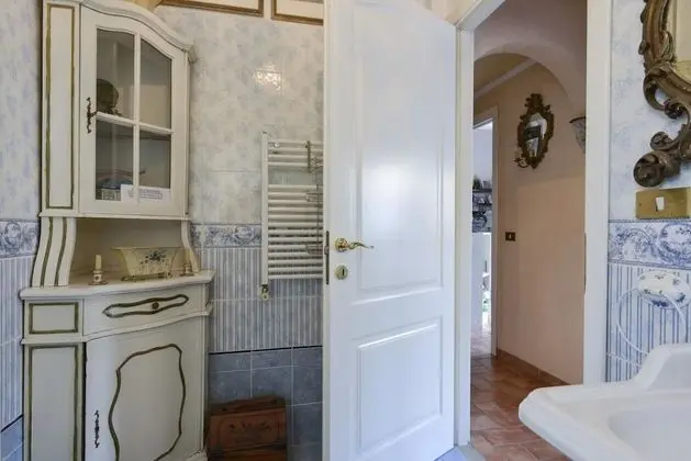 Üç Kişilik Oda, Ortak Banyo