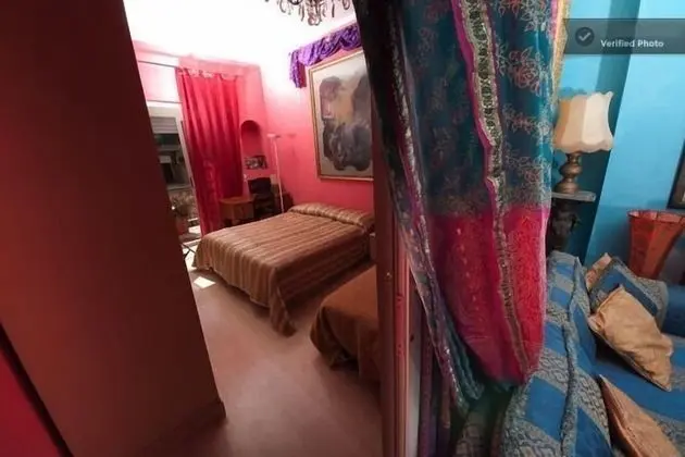 Üç Kişilik Oda, Ortak Banyo