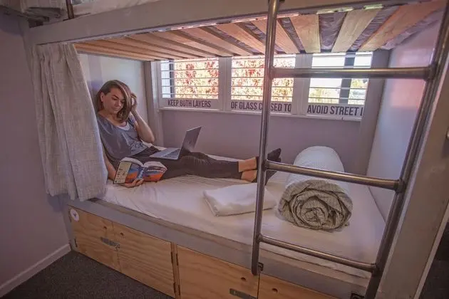 Ortak Ranzalı Oda (One Bed in 6 Bed En-Suite Dorm)