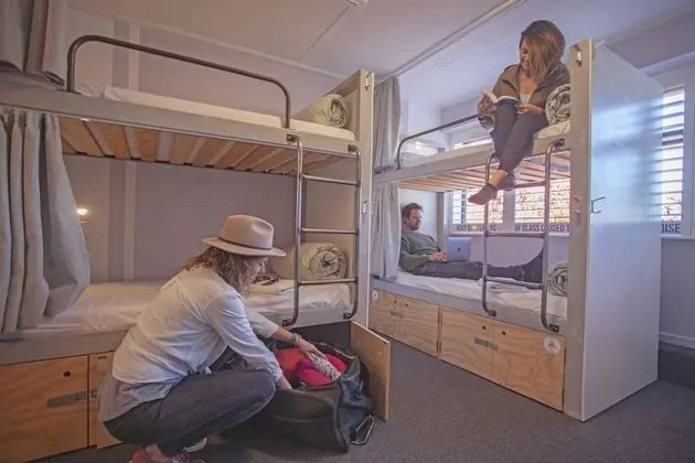 Ortak Ranzalı Oda (One Bed in 6 Bed En-Suite Dorm)