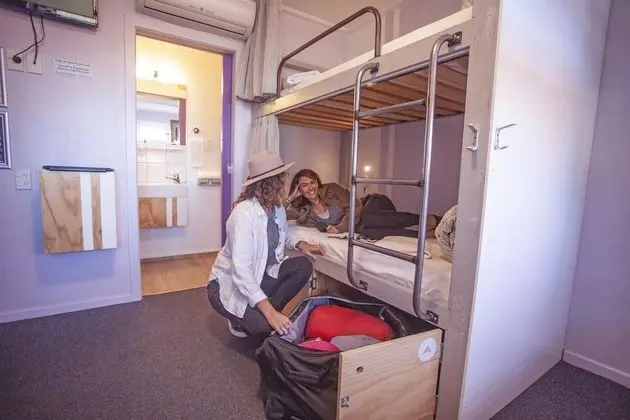 Ortak Ranzalı Oda (One Bed in 6 Bed En-Suite Dorm)