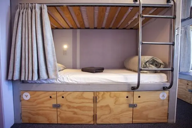 Ortak Ranzalı Oda (One Bed in 6 Bed En-Suite Dorm)