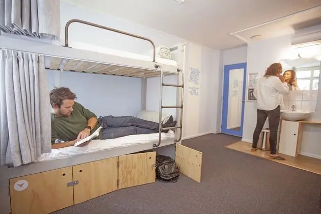 Ortak Ranzalı Oda, Ortak Banyo (One Bed in 6 Bed Dorm)