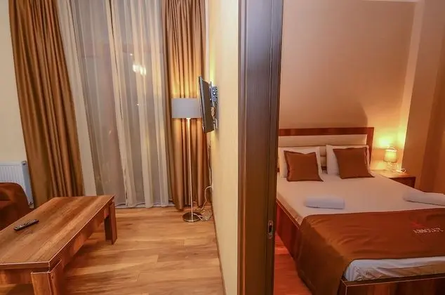 Standard Tek Büyük Yataklı Oda