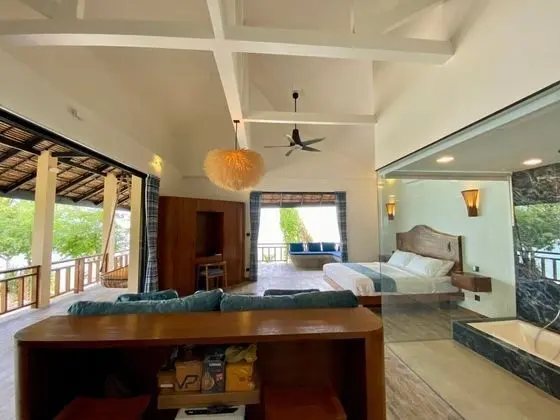 Beachfront 1 bedroom Villa