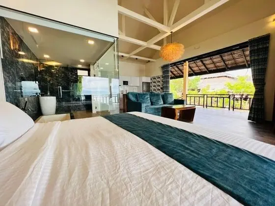 Beachfront 1 bedroom Villa